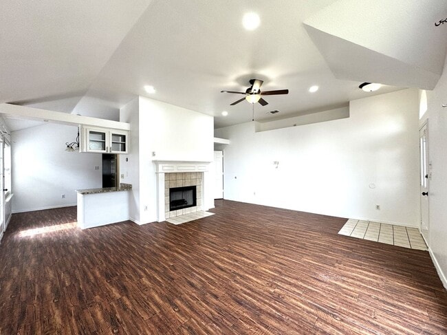 Building Photo - 8732 San Joaquin Trail