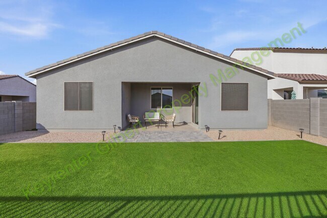 Building Photo - Lovely 2024 built 3-bed/2-bath Home in Wales Ranch