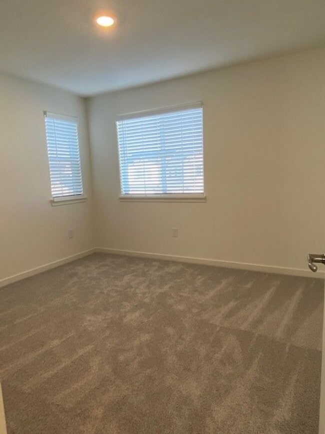 Building Photo - 2241 Milky Way Cir