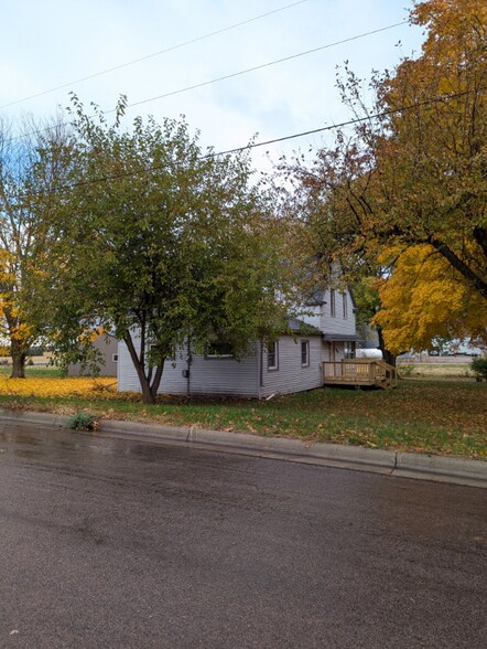 Building Photo - 500 Skyview Ave