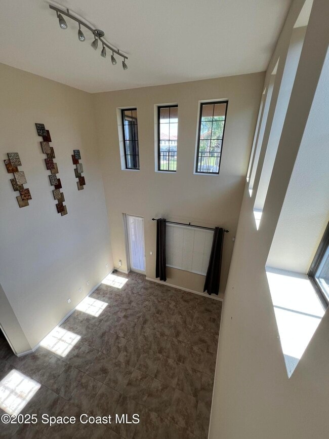 Building Photo - 146 Clemente Dr