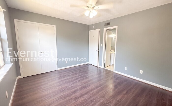 Building Photo - 2620 Southbury Cir