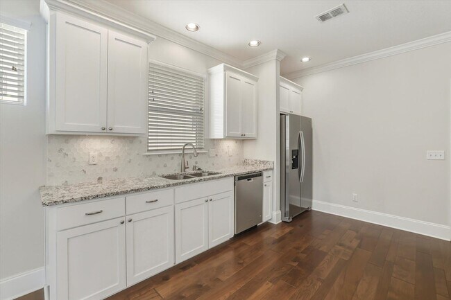 Building Photo - 1743 Brush Hill Rd