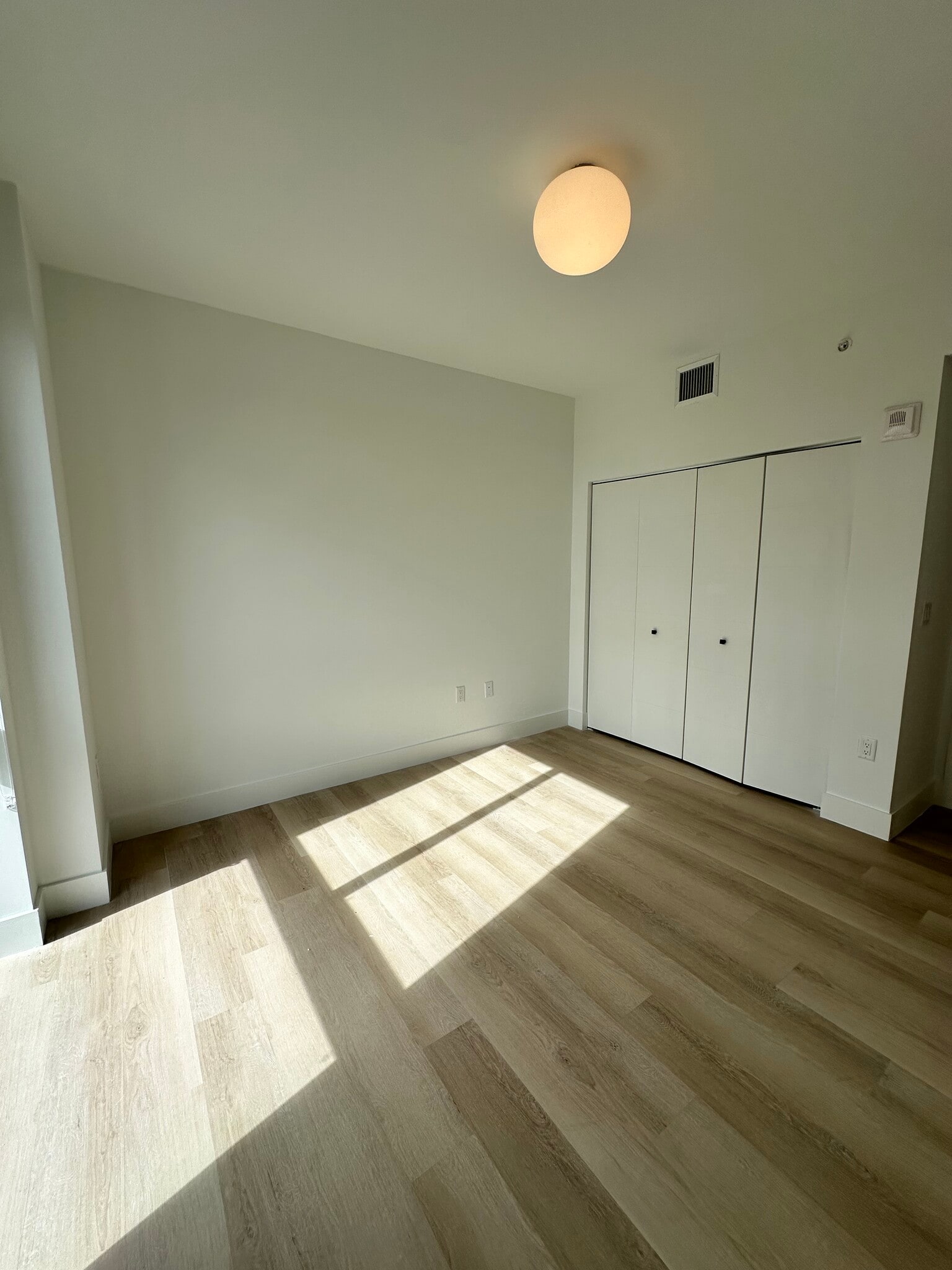 Building Photo - 4314 SW 49th Ct