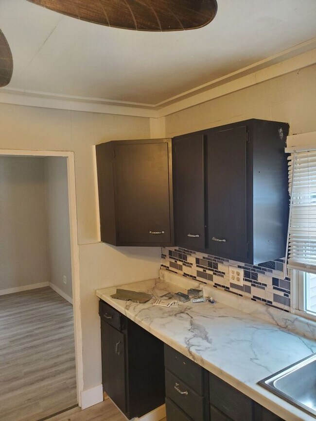 Building Photo - For Rent: 2 Bedroom, 1 Bathroom Home