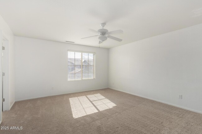 Building Photo - 26162 W Potter Dr