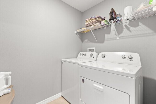 Building Photo - Like New Home For Rent in Creek Preserve!