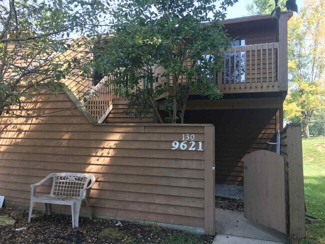 Building Photo - 9621 S Lake Ridge Dr