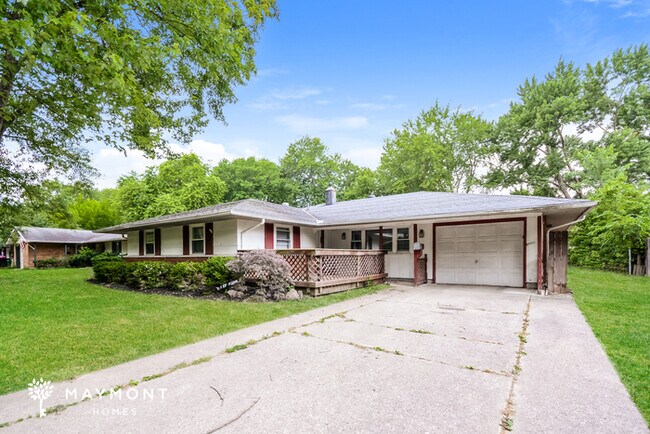 Building Photo - Comfort Meets Convenience in This 4-Bedroo...