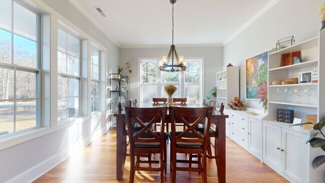 Building Photo - Luxury Home in gated Hampstead Community