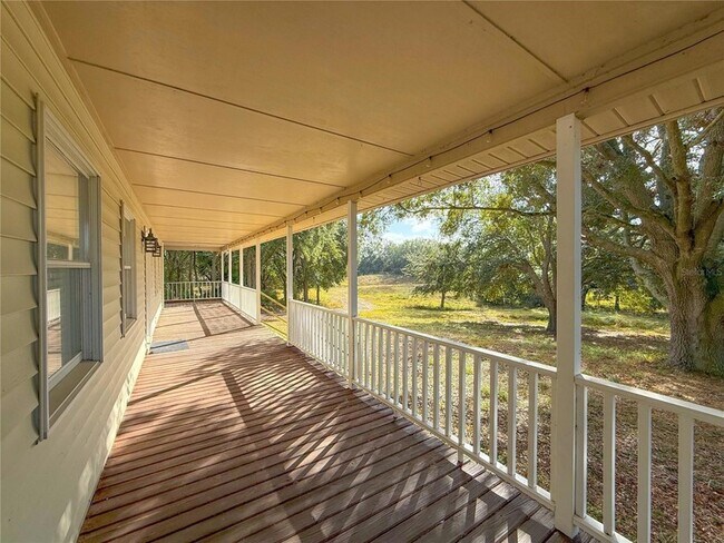 Building Photo - 2827 Sanctuary Ln