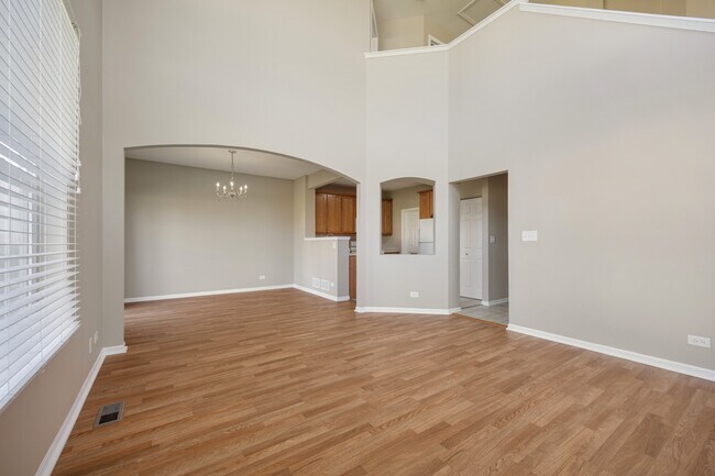 Building Photo - 23932 McMullin Cir