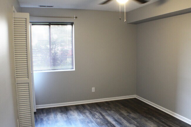 Building Photo - 2 bedroom Condo for rent! Available this A...
