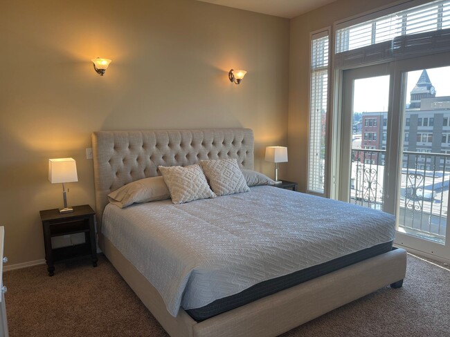 Building Photo - 2 Bed / 2 Bath Bay-View Condo for Rent in ...