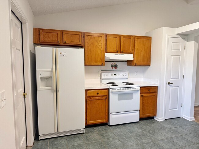 Building Photo - 2086 Magnus Ln