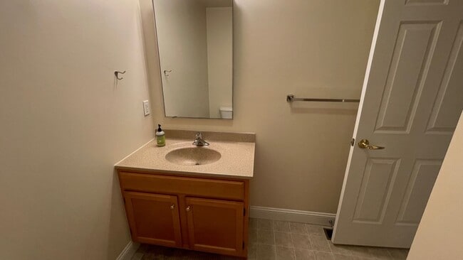 Building Photo - Spacious Furnished 3-Bedroom Condo – All U...