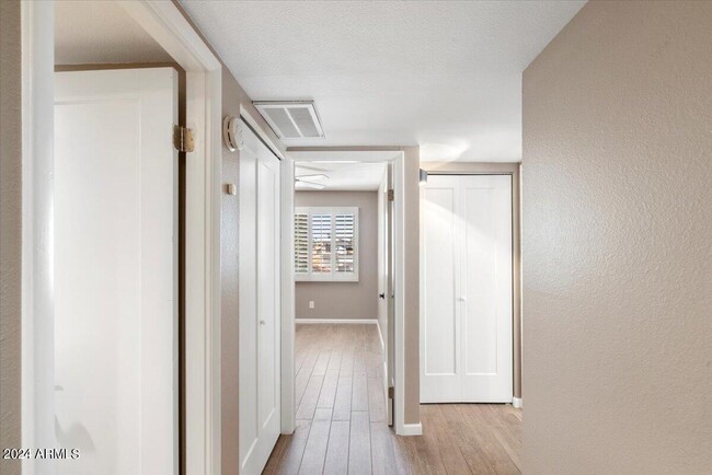 Building Photo - 7810 E Keim Dr