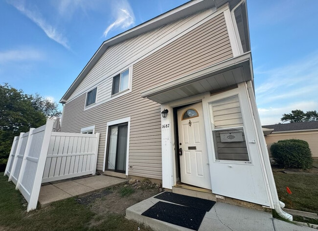 Primary Photo - 1687 Cornell Dr