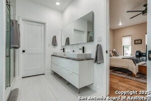 Building Photo - 211 Gibson