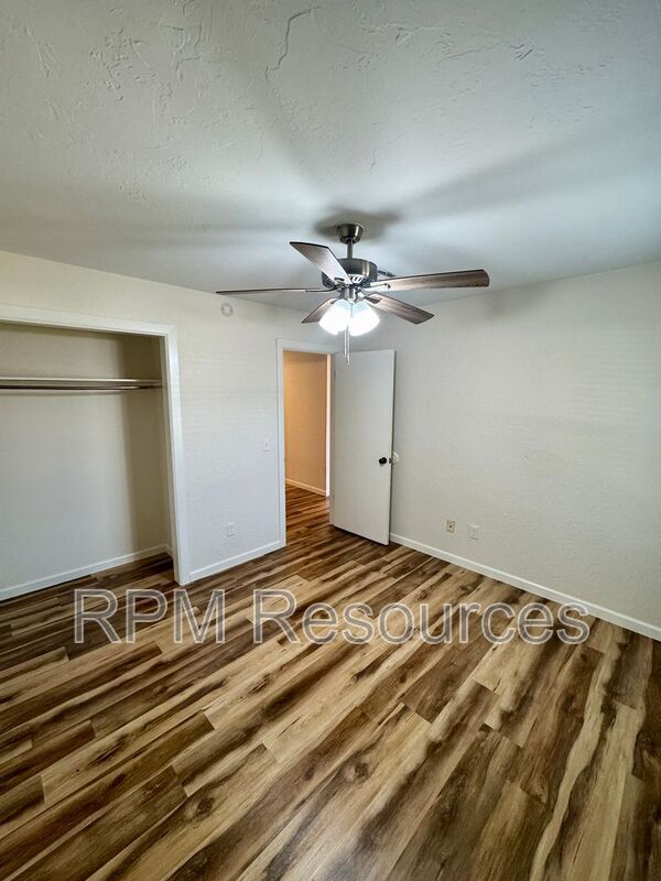 Building Photo - 11813 Larkdale Dr