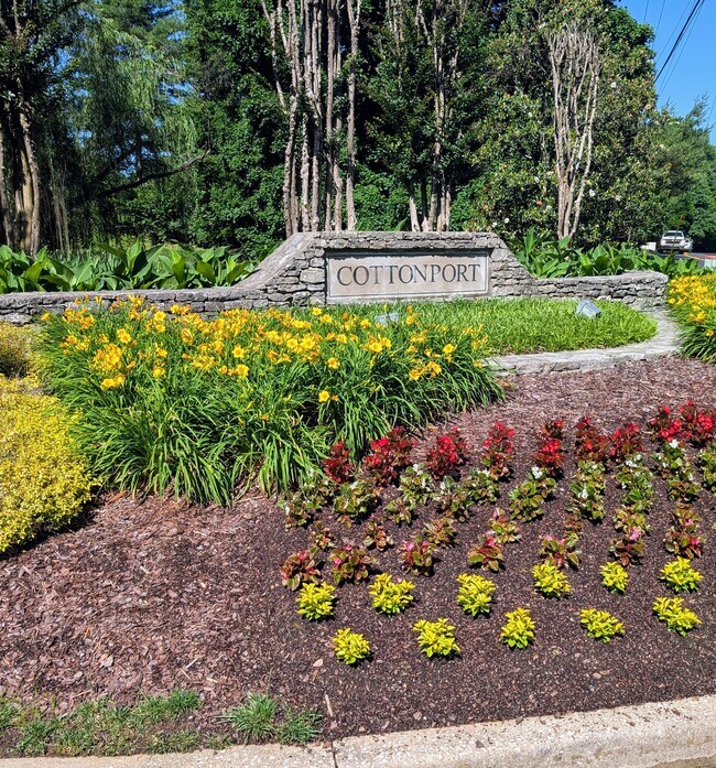Building Photo - 9301 Grist Mill Ct