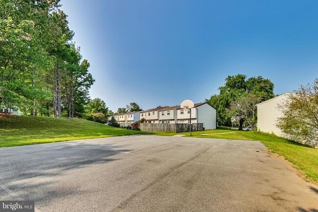 Building Photo - 11141 Captain's Walk Ct