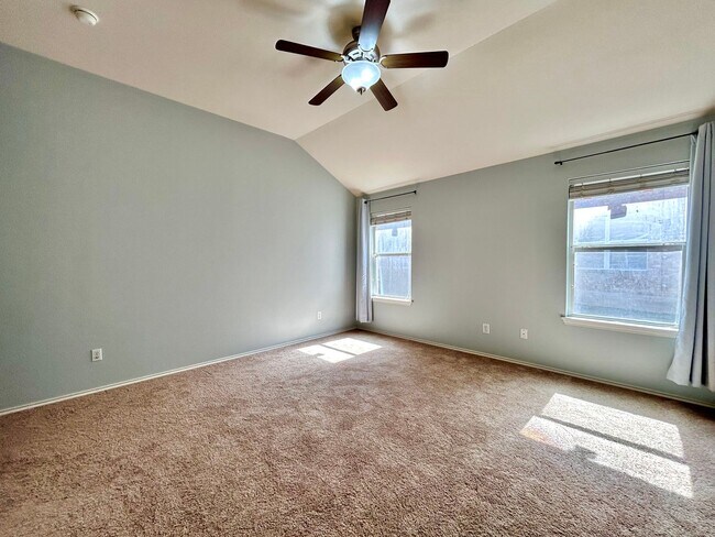 Building Photo - 1801 Rachel Ln