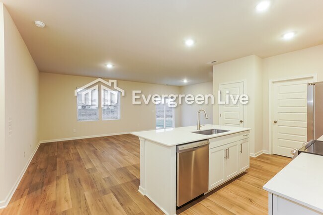 Building Photo - 656 Shoemaker Ln