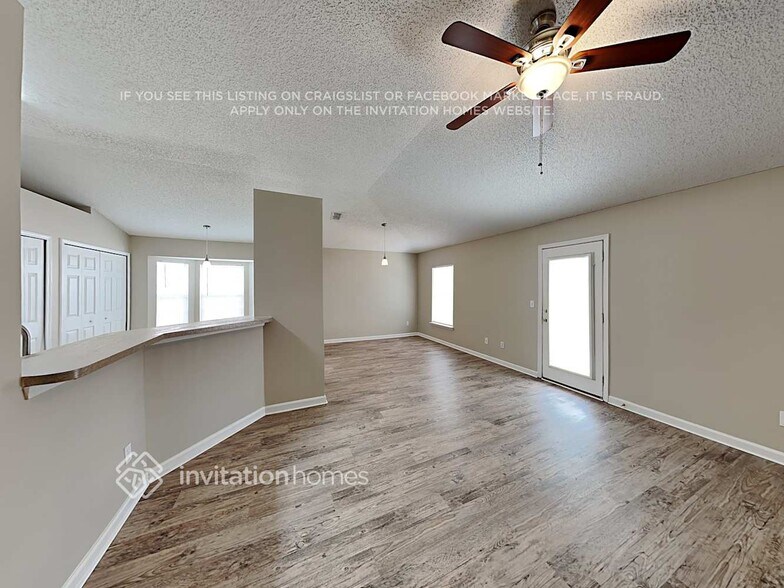 Building Photo - 4549 Cobblefield Cir E