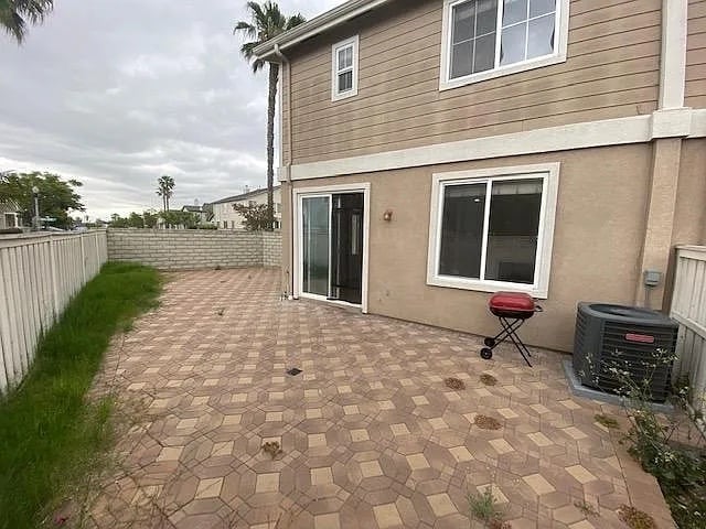 Building Photo - 17805 Hazelwood Ct