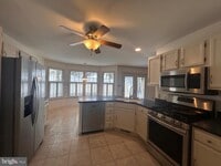 Building Photo - 1110 Gora Rd S