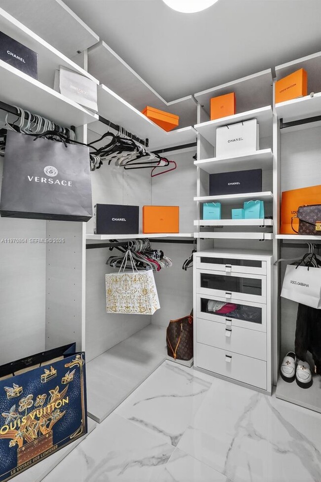 Building Photo - 300 Sunny Isles Blvd