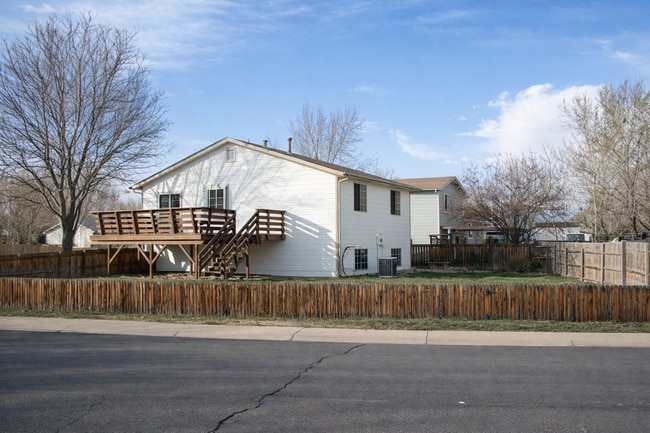 Building Photo - 8996 W Teton Cir