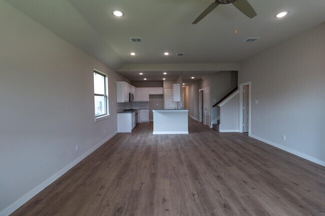 Building Photo - 1140 Enchanted Rock Ln