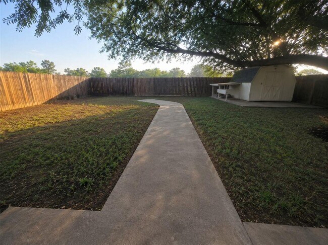 Building Photo - 1531 Brandi Cir