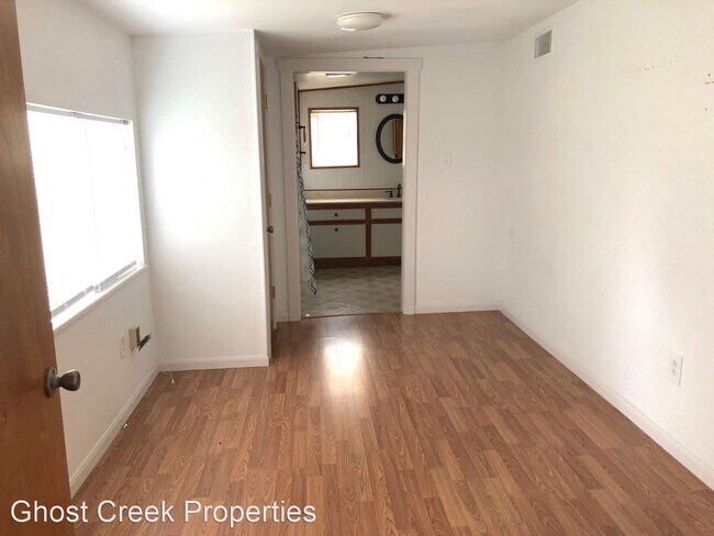 Building Photo - 2 br, 2 bath House - 462 Stringtown Rd.
