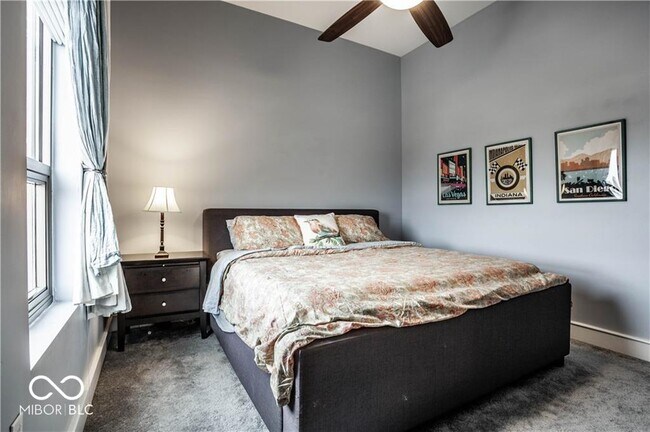 Building Photo - 802 N Meridian St