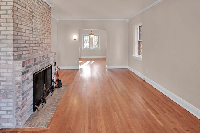 Building Photo - 7428 Cornell Ave