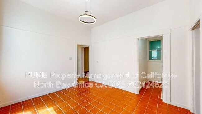 Building Photo - 28 Cunningham Pl