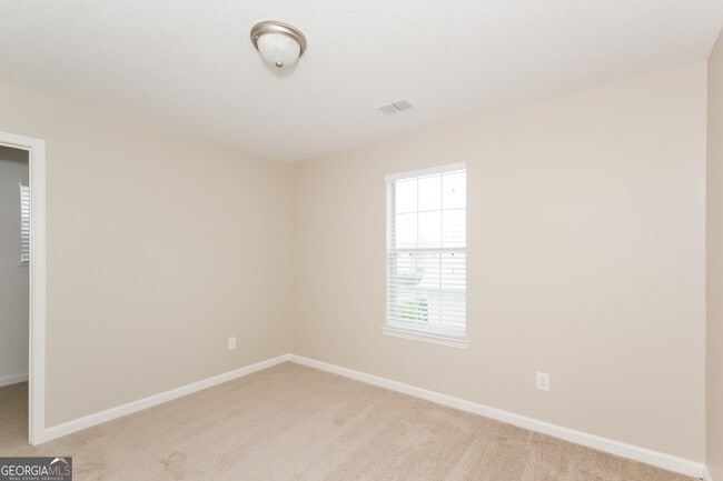 Building Photo - 5934 Colonnade Dr