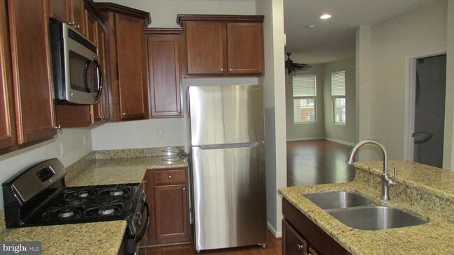 Building Photo - 20776 Brunswick Ln