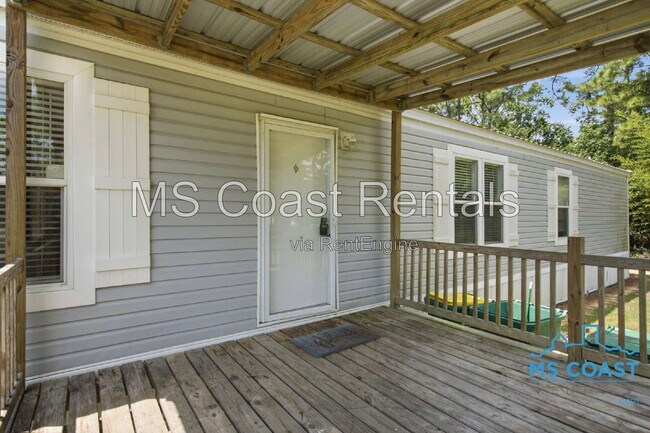 Building Photo - 13821 School Land Rd