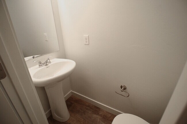 Half Bath - 14507 S. Abbey Bend Lane