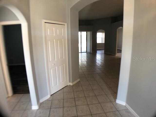 Building Photo - 2605 Southpointe Ct