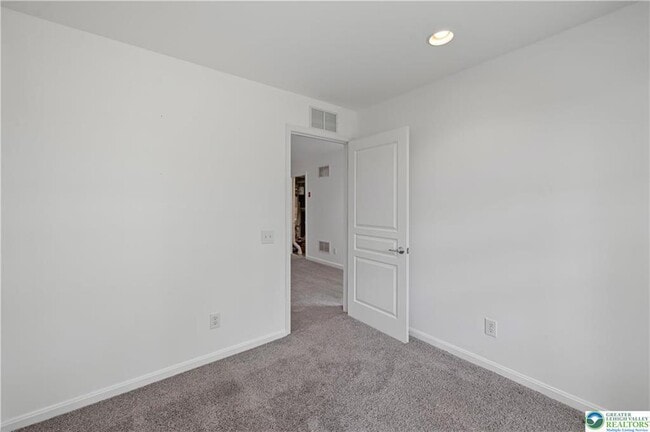 Building Photo - 8517 Gateway Rd