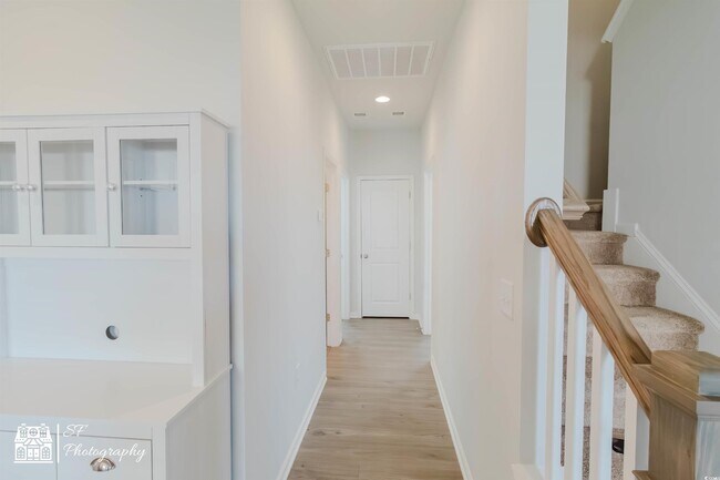 Building Photo - 3320 Candytuft Dr