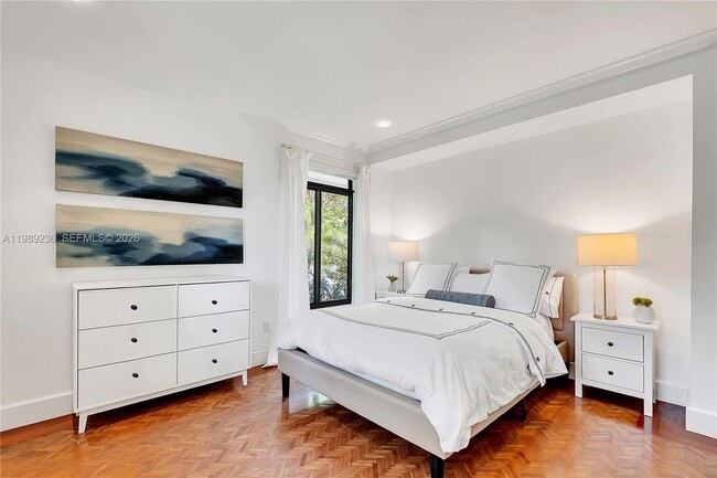 Building Photo - 3425 Alhambra Cir