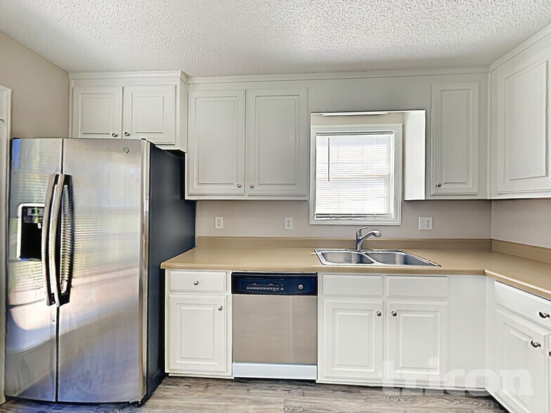 Building Photo - 35 Winesap Ln