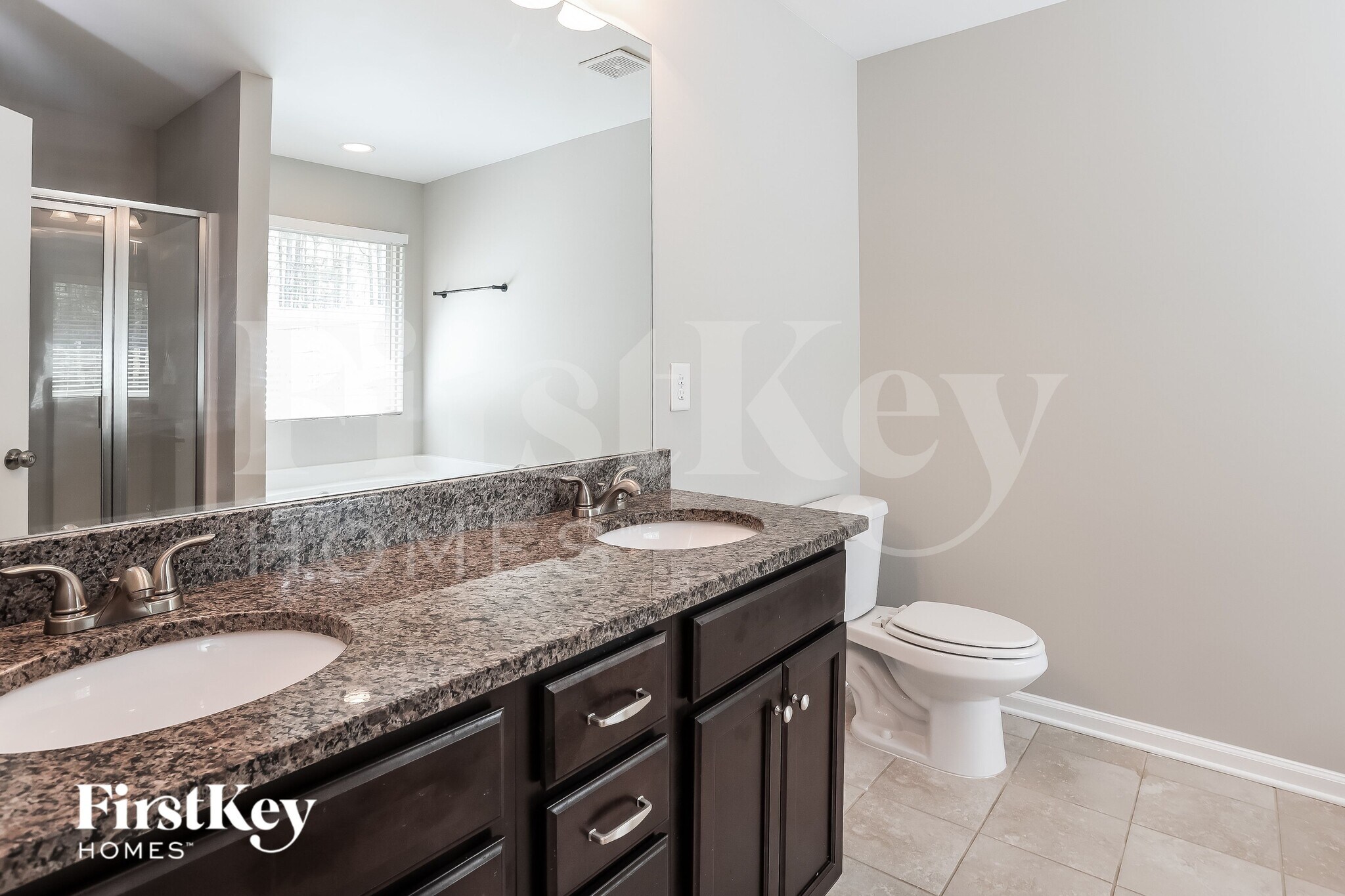 Building Photo - 4186 Woodland Park Dr SW