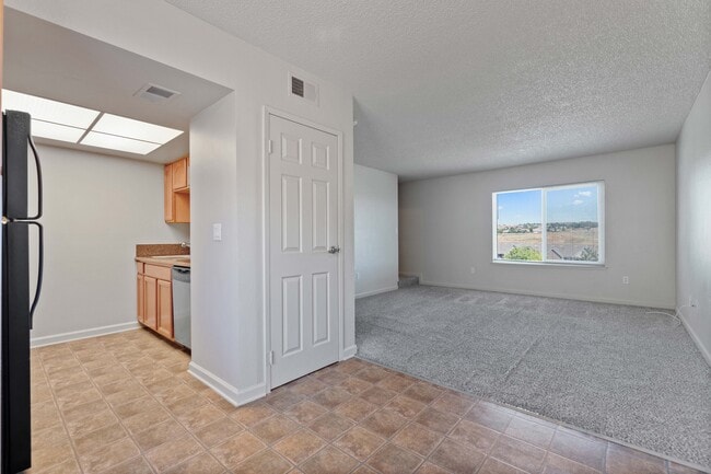 Building Photo - 3705 Lisa Ct